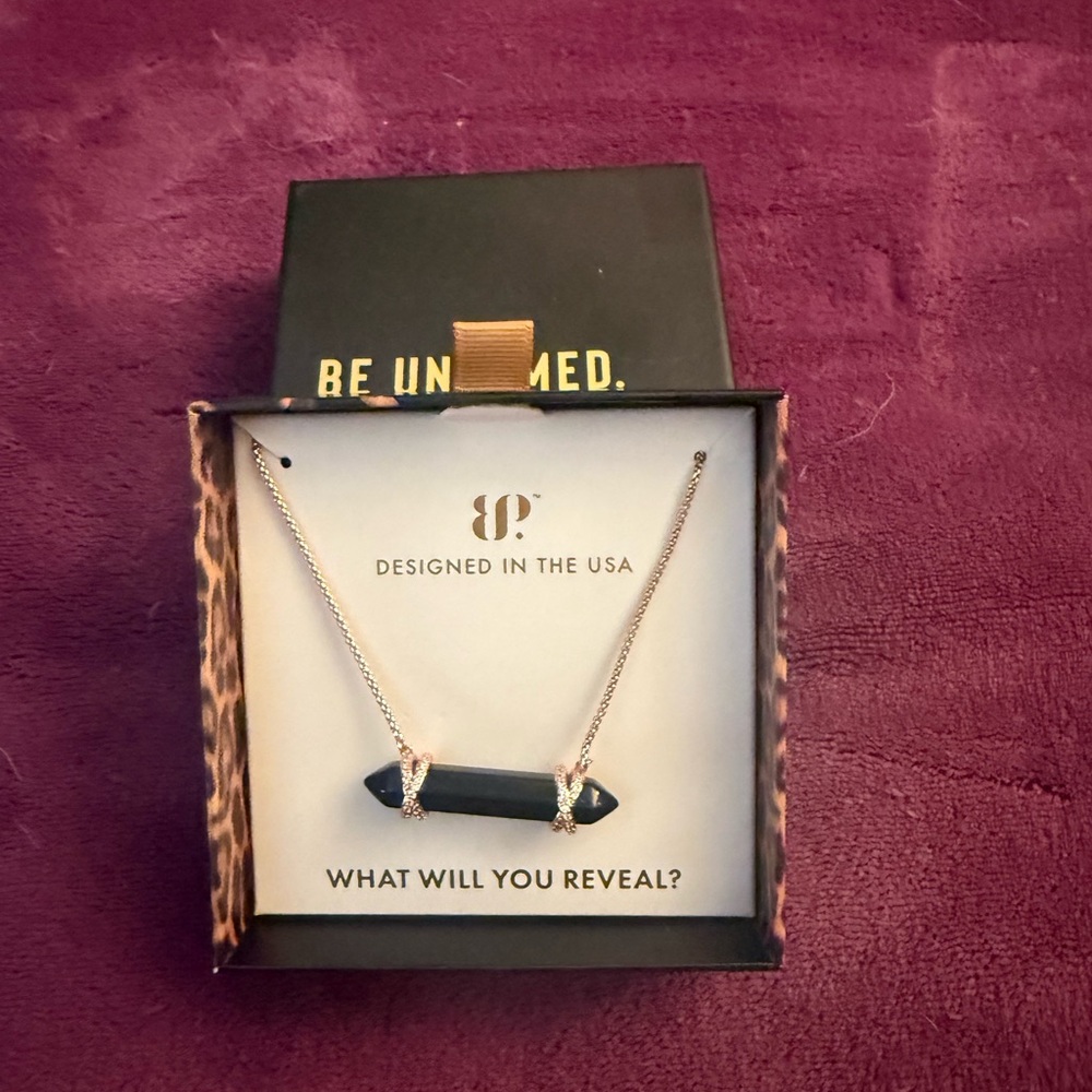 Be Unnamed Black Stone Necklace